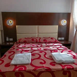 https://house-mbs-marconi-bridge-suites.it-romehotels.com