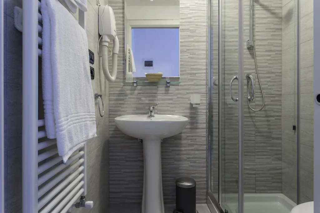 ** Guest house Easy Venice Rooms 1-2 Mestre Italy